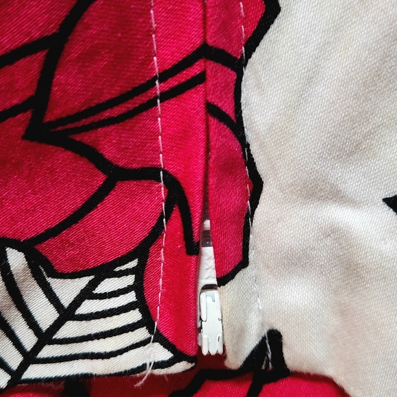 VTG Dorby 2 piece skirt set Size 12 Colors magenta black white - Picture 14 of 15